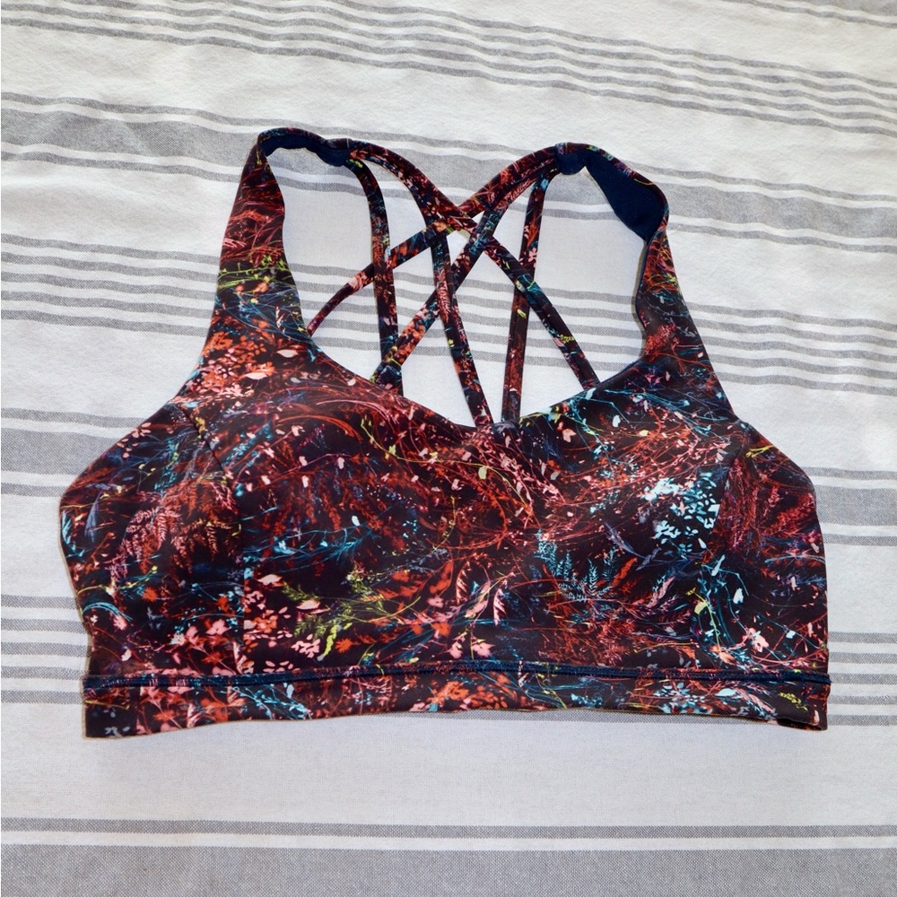 Lululemon Size 6 Free To Be Serene Bra in Foliage Overlay Multi
